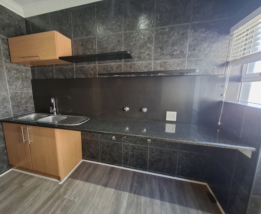 4 Bedroom Property for Sale in West Beach Western Cape